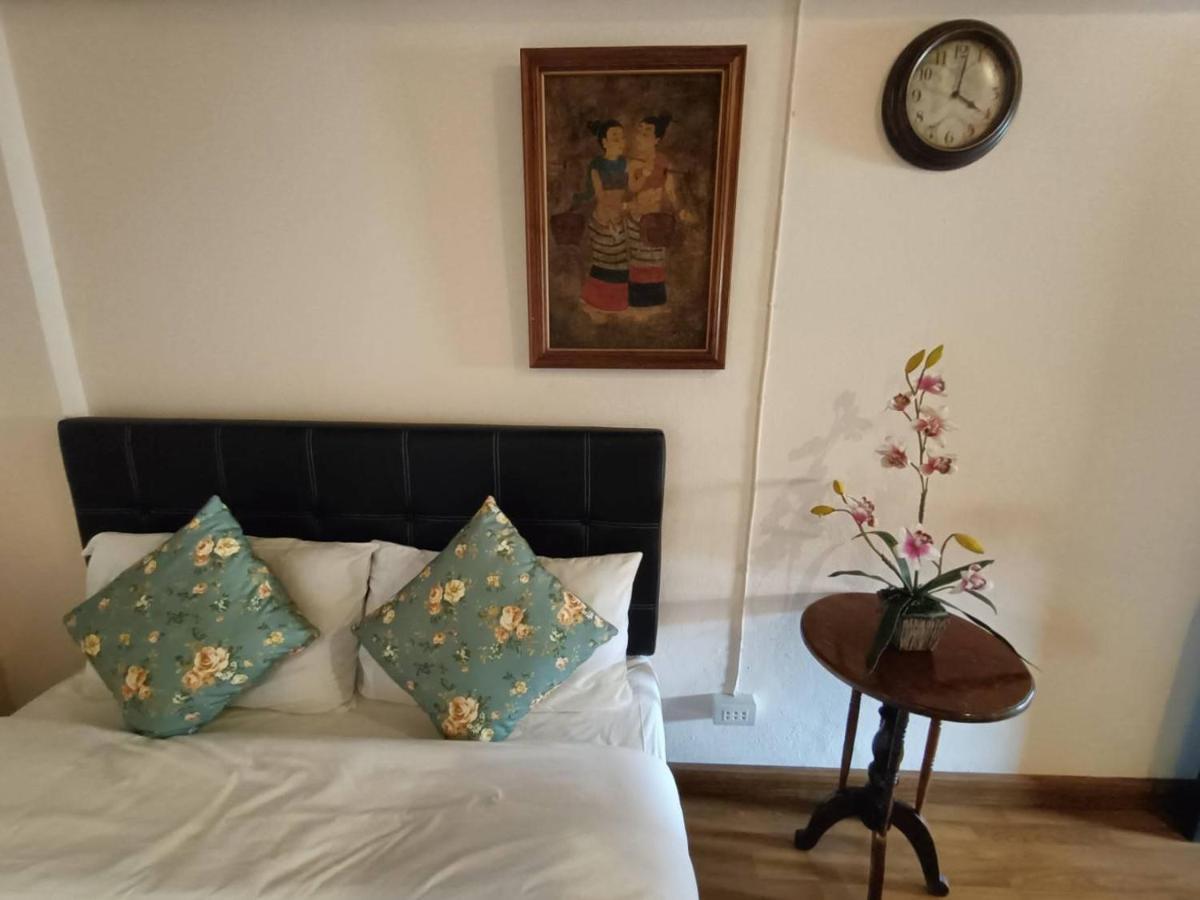 Auberge de jeunesse Soft Night Barzaar Chiang Mai